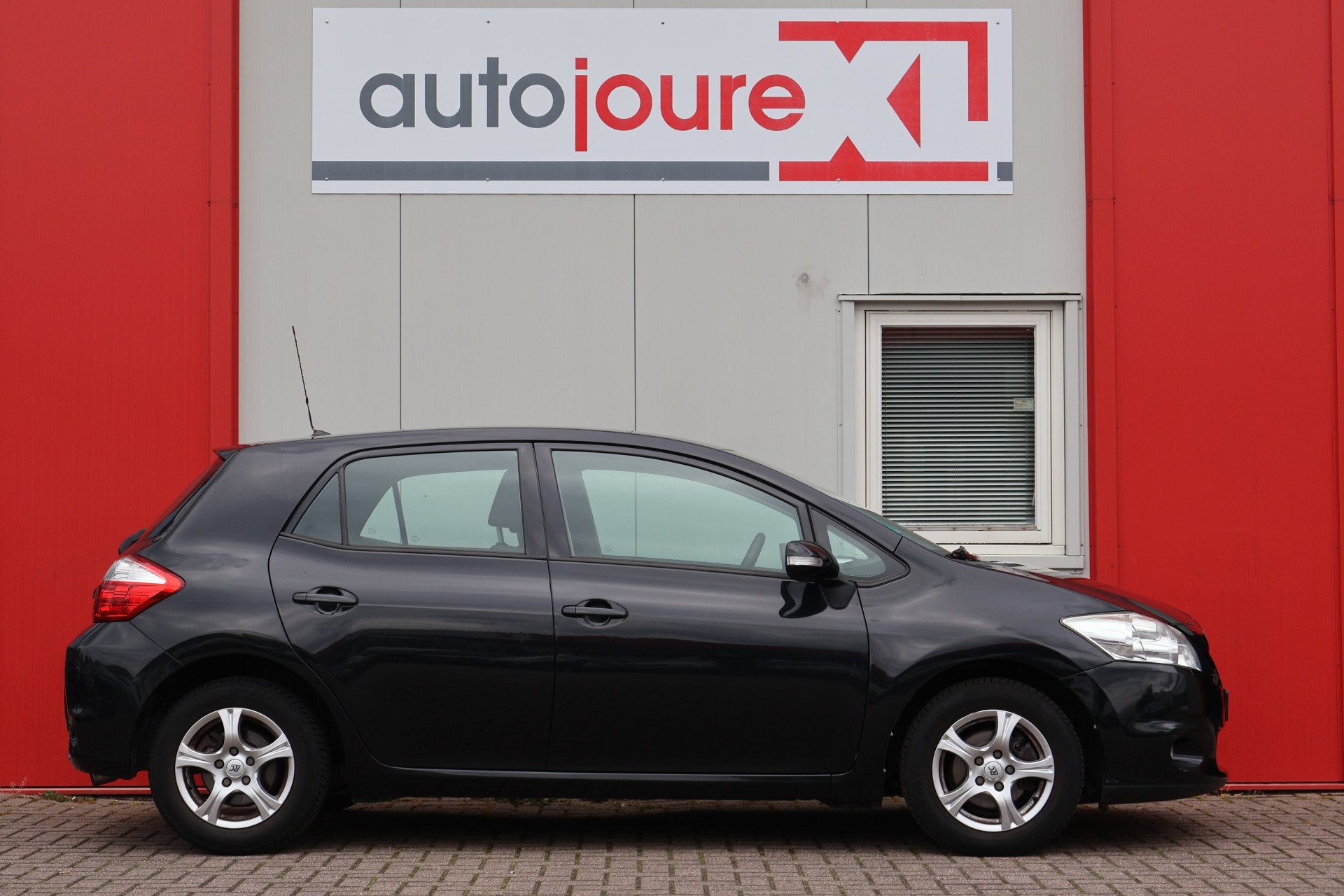 Toyota Auris 1.6 Aspiration (bj 2011), Voorwielaandrijving, Euro 5, Gebruikt, 4 cilinders