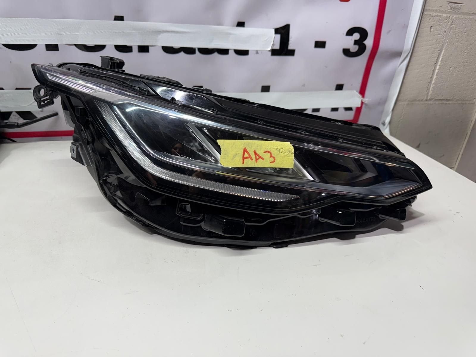 Volkswagen Golf 8 Koplamp, Auto-onderdelen, Verlichting, Gebruikt, -, Volkswagen, -