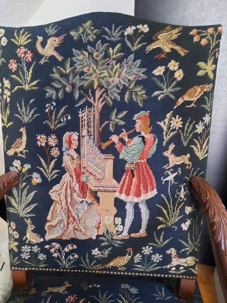 Klassieke Franse stoel, Ophalen