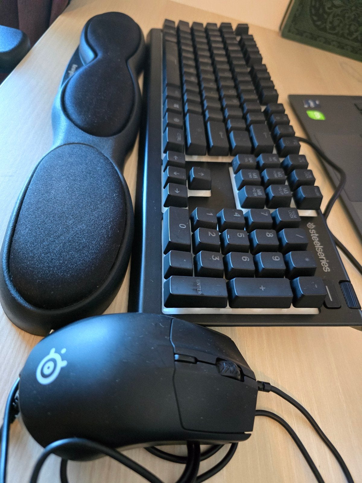 SteelSeries Apex 3 toetsenboard, muis, wrist rest, Computers en Software, Ophalen, Zo goed als nieuw, Bedraad, SteelSeries