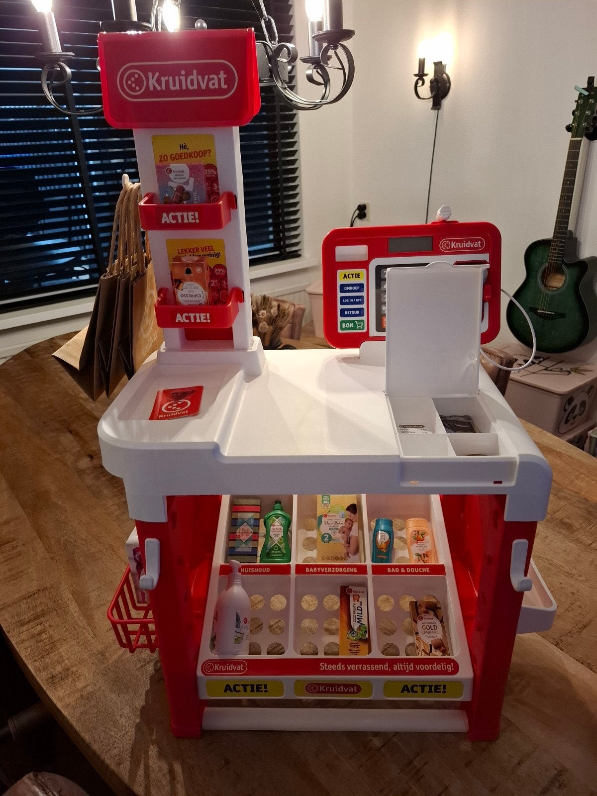 Kruidvat winkeltje met extra boodschappenmandje. z.g.a.n., Kinderen en Baby's, Speelgoed | Overig, Ophalen of Verzenden, Zo goed als nieuw