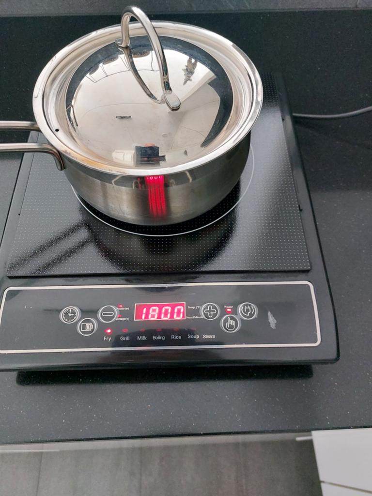 Inductie Kookplaat 2000W - Draagbaar en Efficiënt, Witgoed en Apparatuur, Kookplaten, Gebruikt, Vrijstaand, Inductie, 3 kookzones of minder