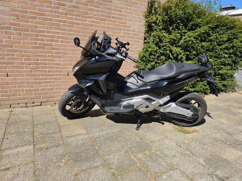 Honda Forza 750  2021 13861 km, Motoren, 750 cc, Motorrijbewijs A, Particulier, Handvatverwarming