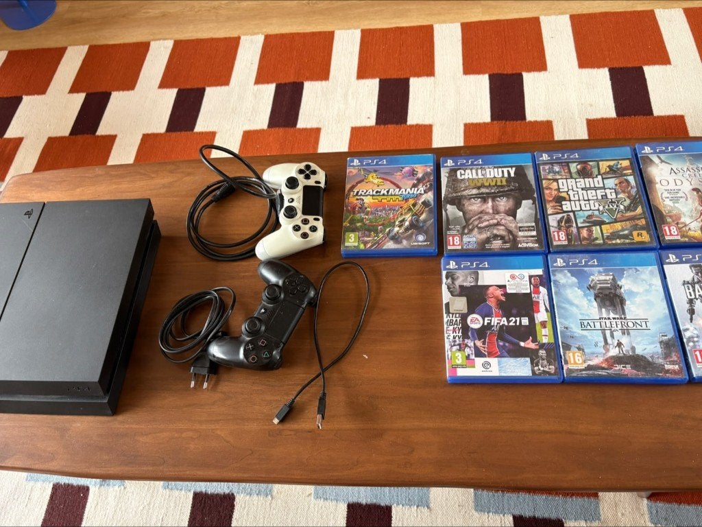 PlayStation 4 500GB met 2 controllers en 7 spellen, Ophalen, Met 2 controllers, Original, 500 GB