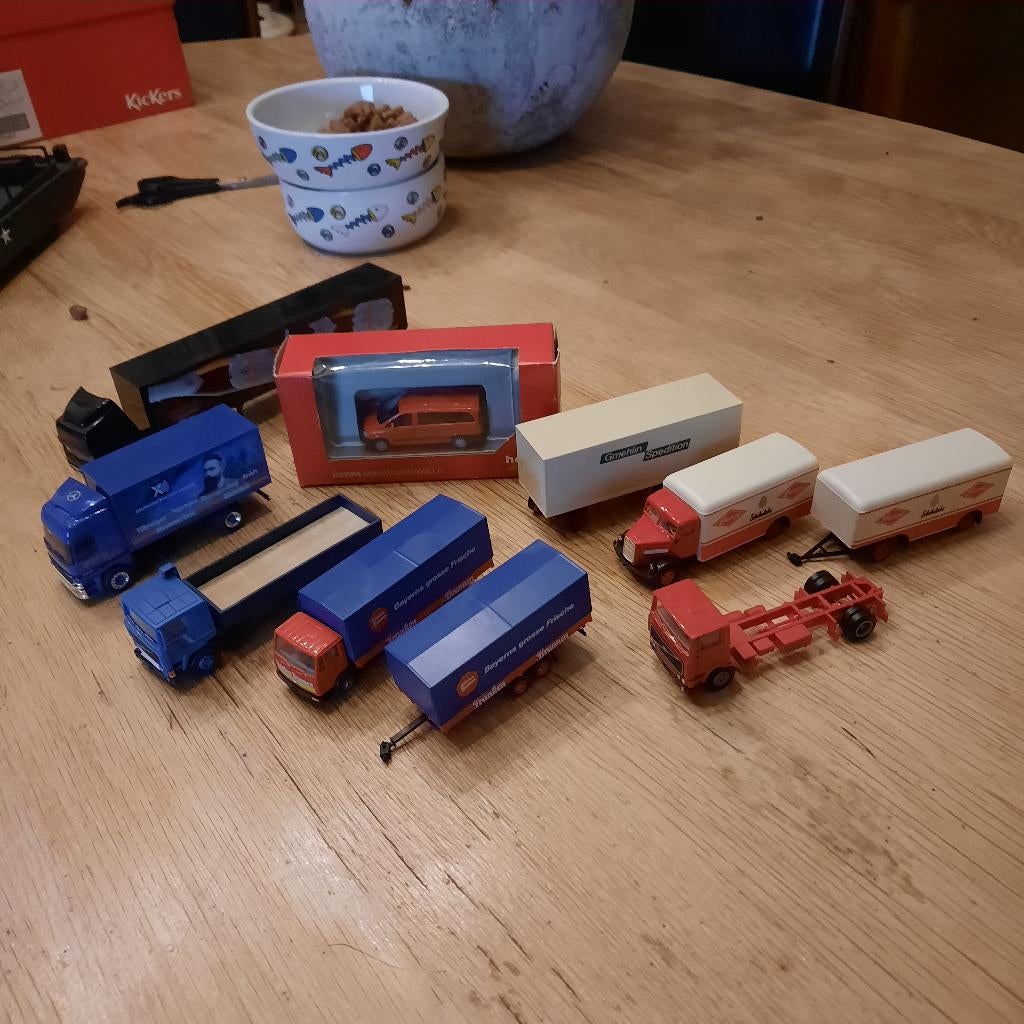 lotje Herpa, Ophalen of Verzenden, Zo goed als nieuw, Bus of Vrachtwagen, Herpa