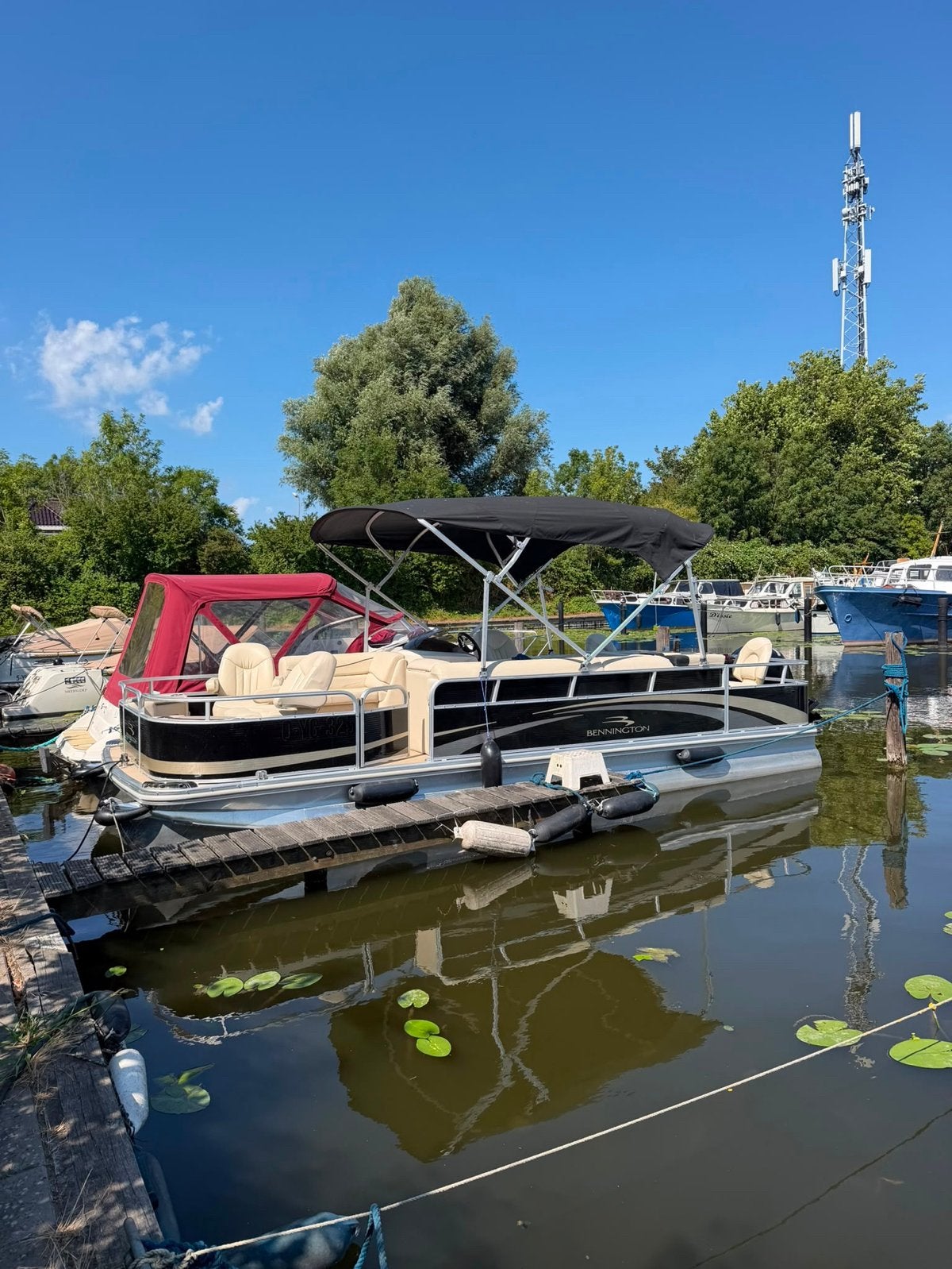 Bennington 2275FSI Pontonboot - Incl. Pega trailer, Overige merken, Gebruikt, Buitenboordmotor, Aluminium