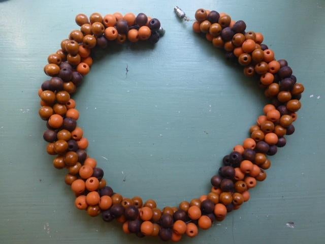 Vintage Fins AARIKKA Collier Houten Kralen Oranje Bruin, Sieraden, Tassen en Uiterlijk, Antieke sieraden, Verzenden, Overige materialen