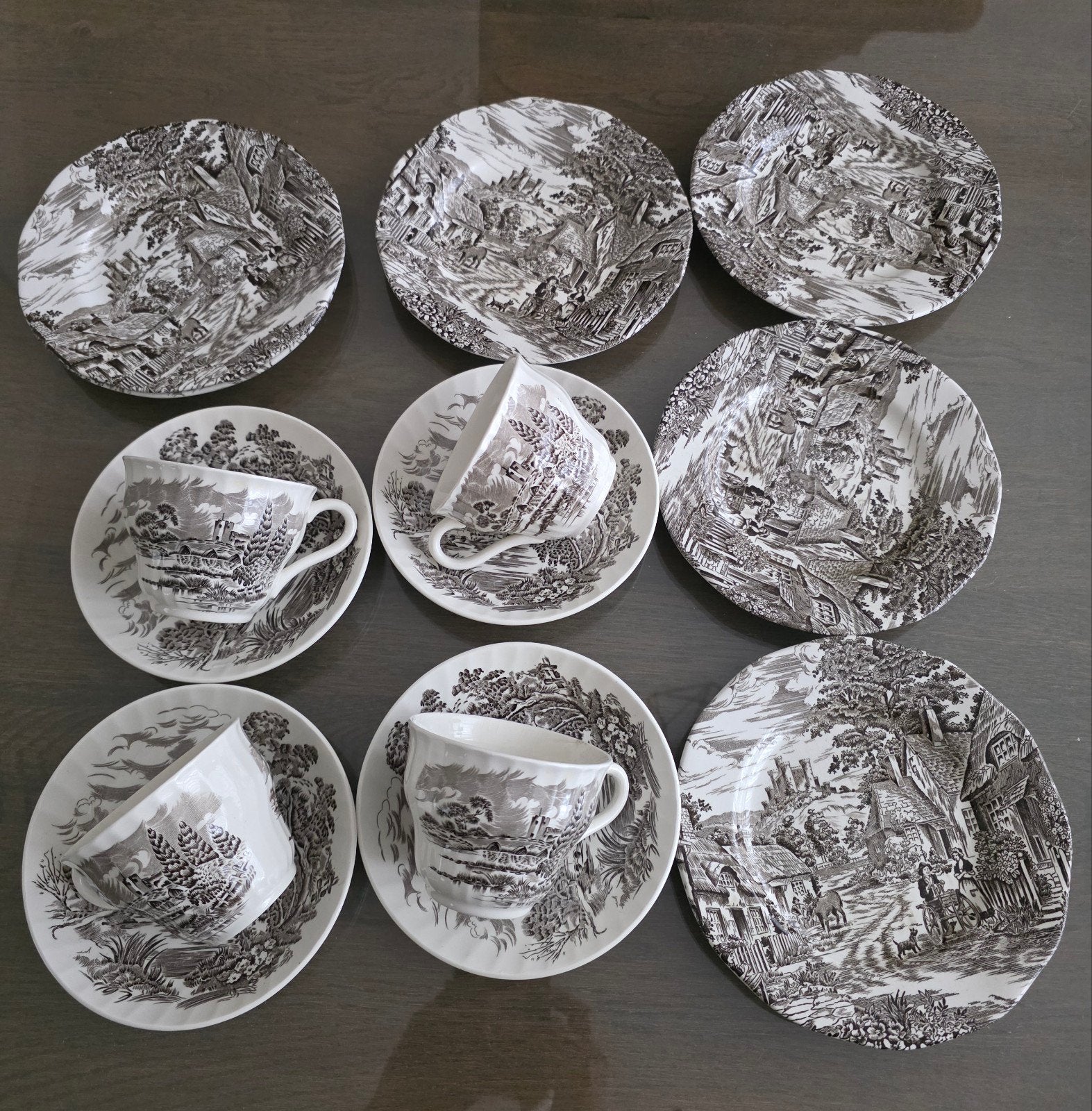 wedgwood Enoch servies, Ophalen of Verzenden, Zo goed als nieuw, Porselein, Bord(en)