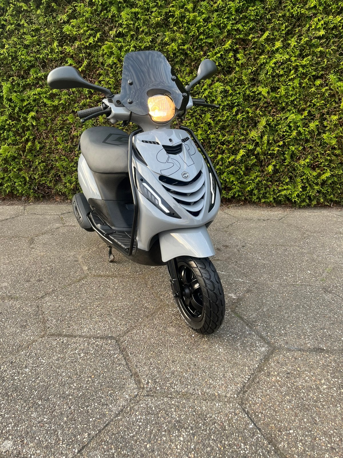Piaggio zip 4t3v 2019 brom  GARANTIE+nieuw staat!, Ophalen of Verzenden, Zo goed als nieuw, Benzine, Zip