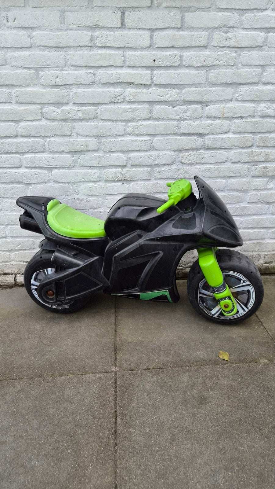 Stoere kinder loopmotor - Zwart met groen, Ophalen, Gebruikt, Loopfiets