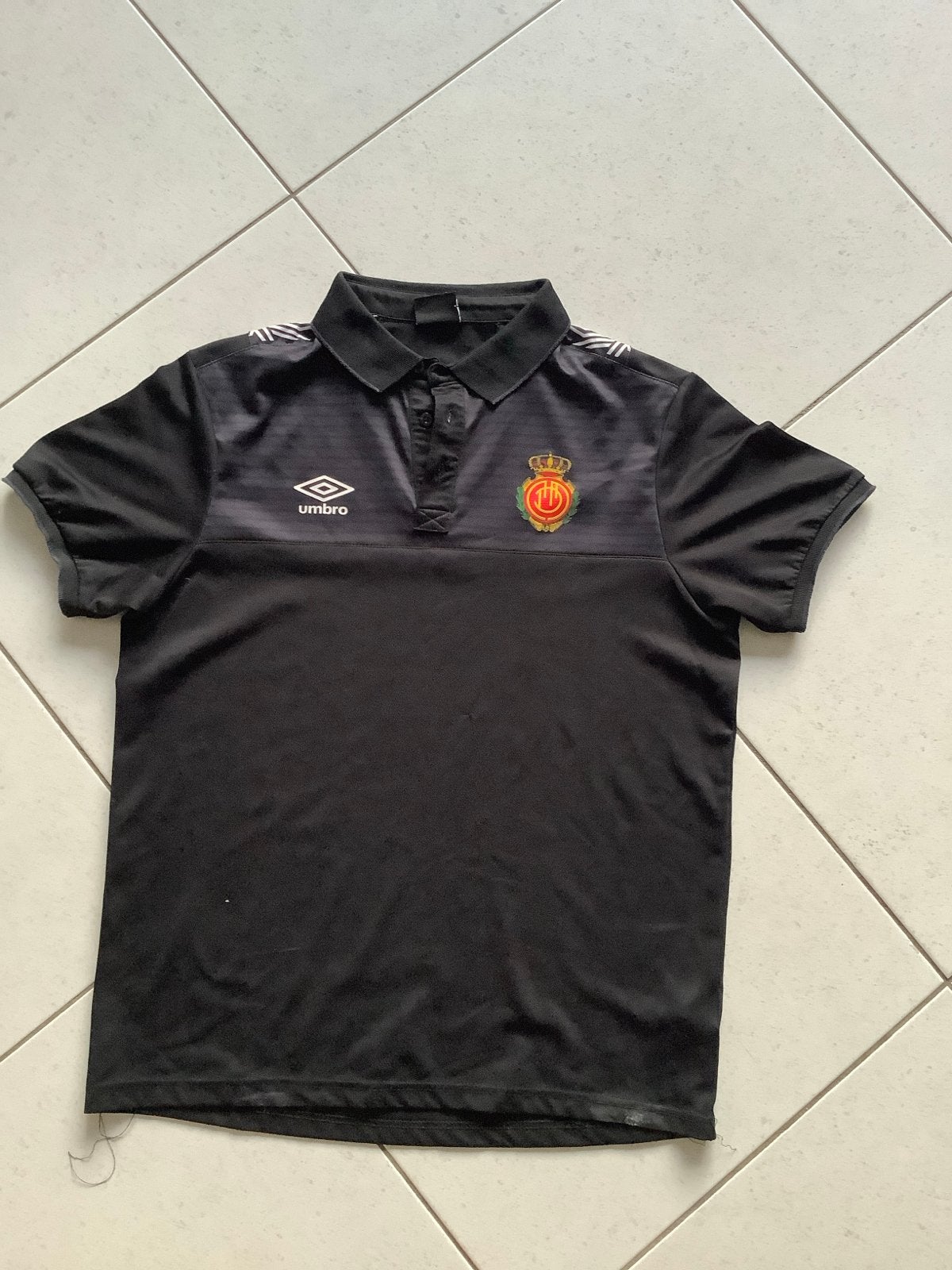Umbro RCD Mallorca Polo Shirt Zwart Maat L, Ophalen of Verzenden, Zo goed als nieuw, Maat 52/54 (L), Zwart