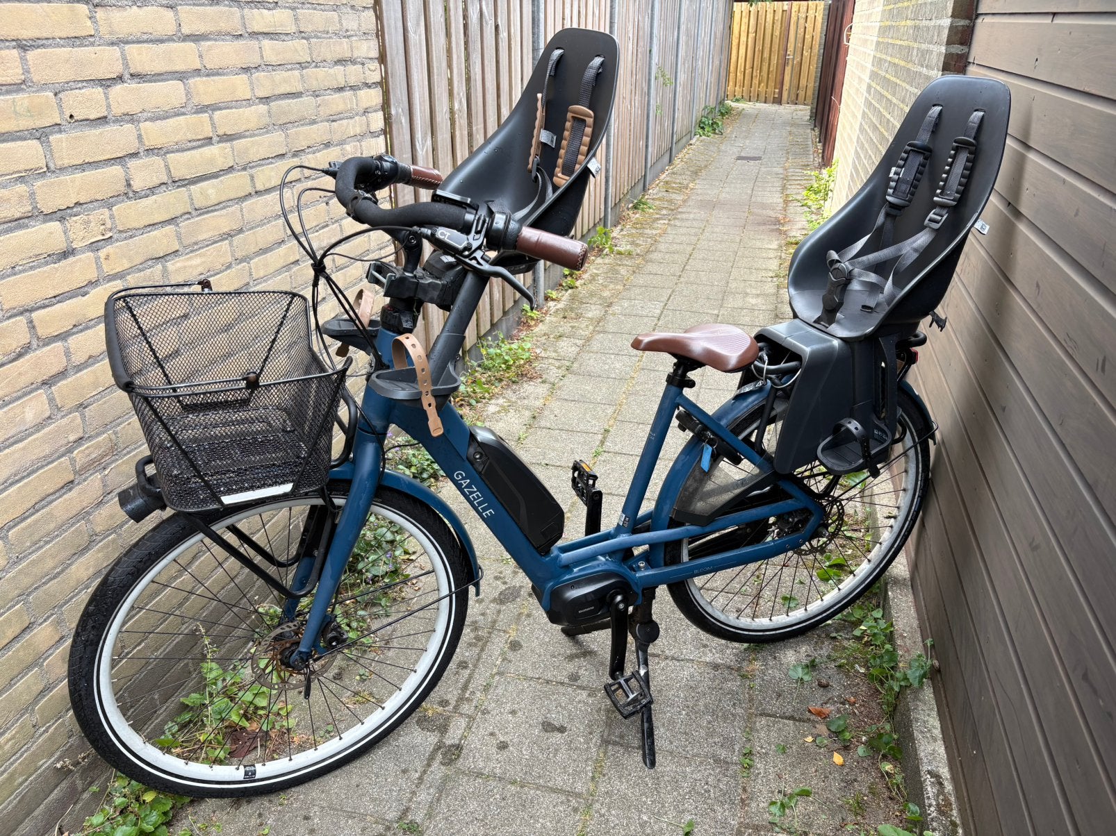 Elektrische Gazelle Bloom C7 HMS D49 (2022) – 6.775 km, Fietsen en Brommers, Fietsen | Dames | Moederfietsen, Ophalen, 2 zitjes