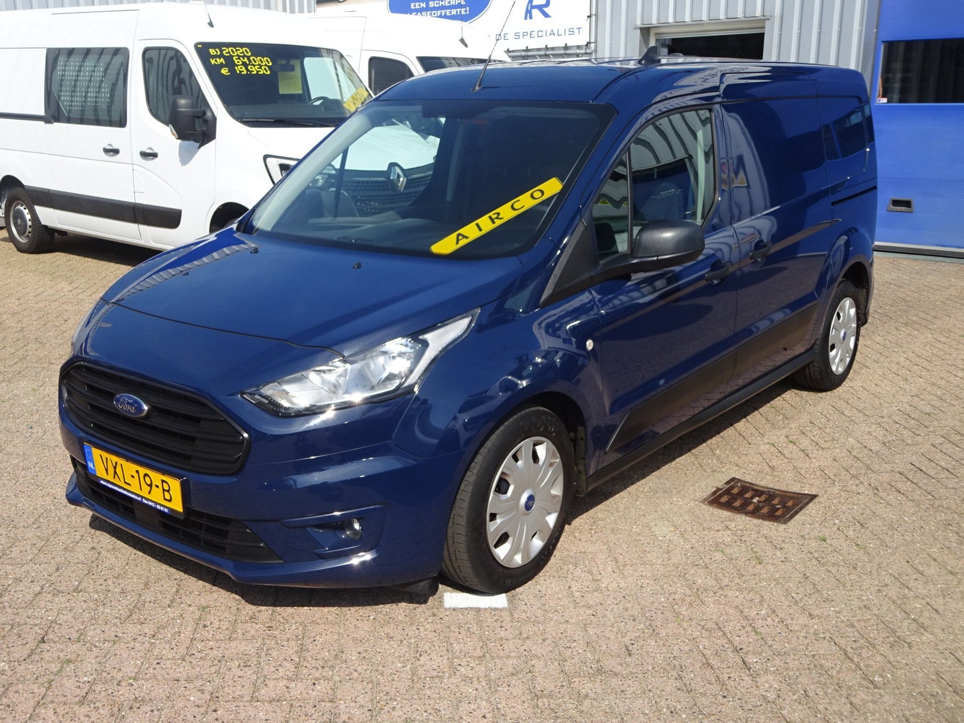 Ford Transit Connect 1.5 EcoBlue L2 Trend 100 PK 2 x SCHUIFD, Voorwielaandrijving, Dealer onderhouden, Stof, Gebruikt