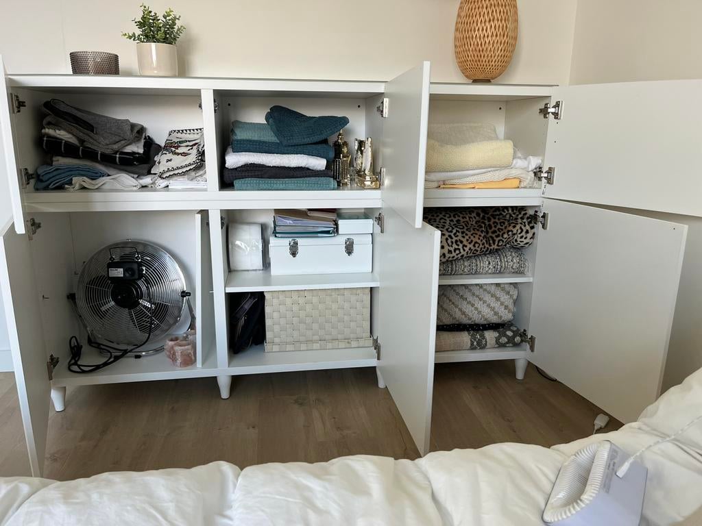 Ikea Besta dressoir kast wit, Huis en Inrichting, Kasten | Kledingkasten, Ophalen, Met deur(en), 100 tot 150 cm, 150 tot 200 cm