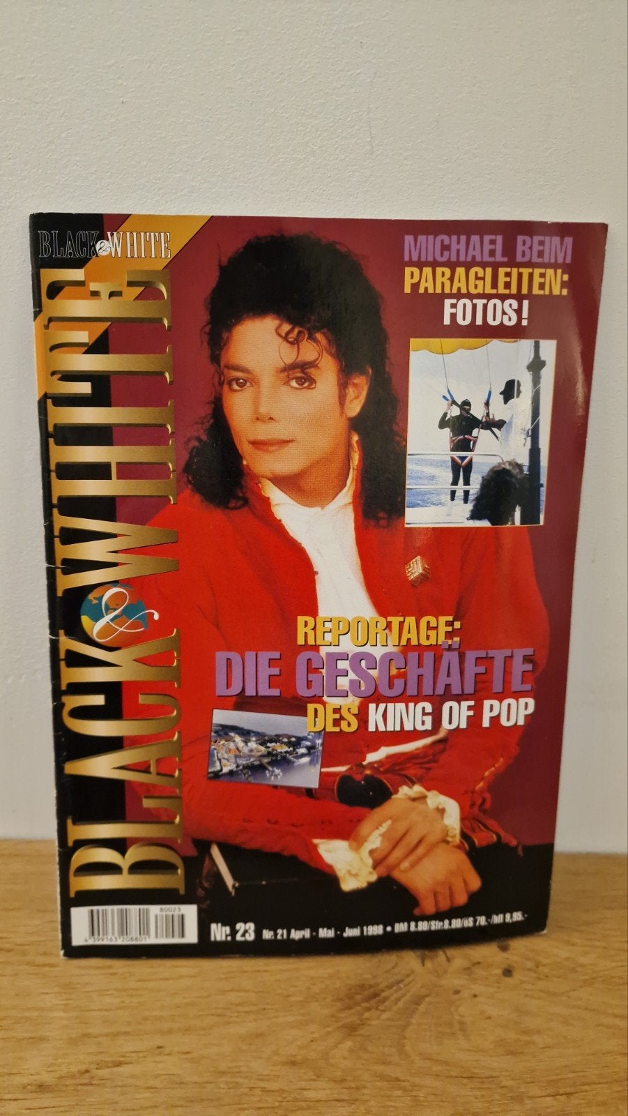 MJ Black & White magazine compleet met posters, goede staat!, Ophalen of Verzenden