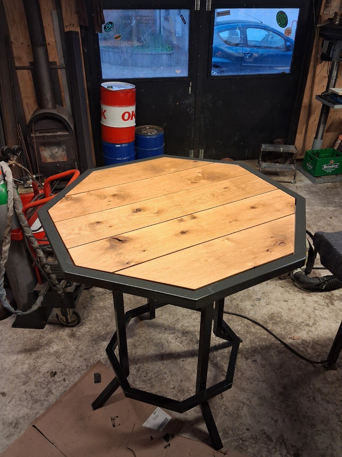 Robuuste hangtafel met massief eiken blad, Ophalen, Nieuw