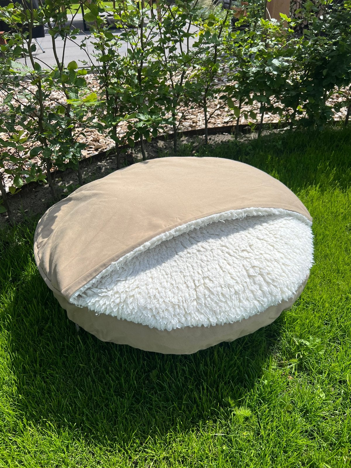Snoozer cozy cave L beige/creme large, Dieren en Toebehoren, Hondenmanden, Zo goed als nieuw, Ophalen of Verzenden