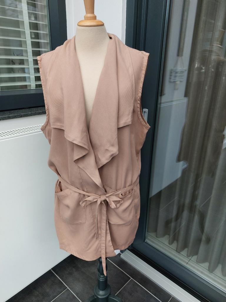 poederkleurig gilet van MS Mode met bindceintuur, Kleding | Dames, Grote Maten, MS Mode, Ophalen of Verzenden, Gedragen, Roze