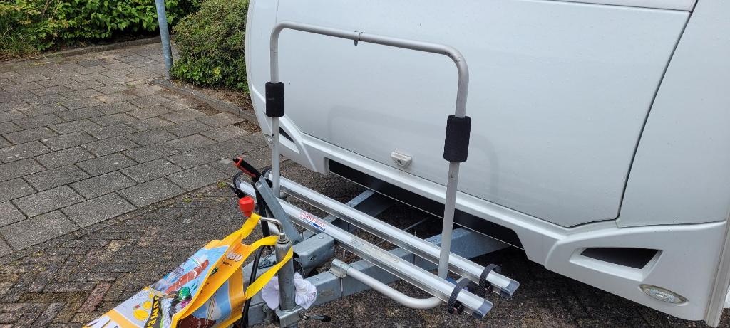Caravan fietsendrager op dissel Carry-Bike €50, Ophalen, Gebruikt