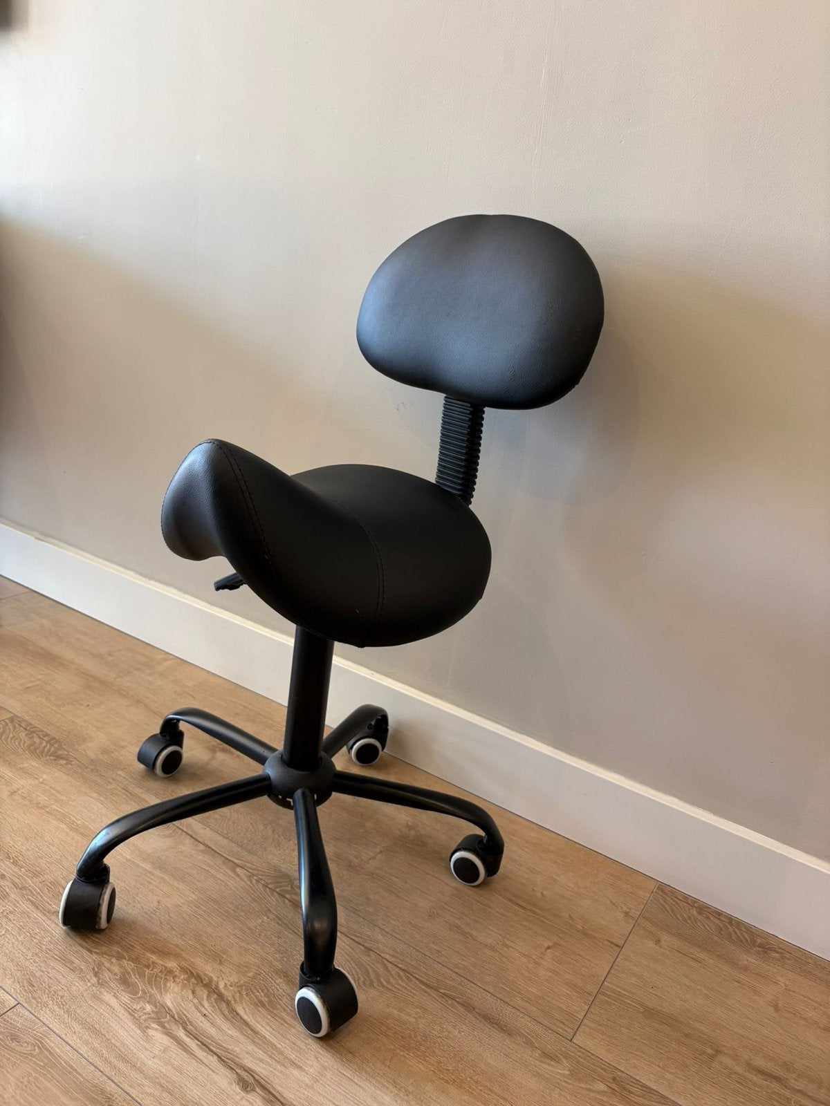 Professionele Ergonomische Zadelkruk met Rugleuning - Zwart, Ophalen, Gebruikt, Zwart, Bureaukruk