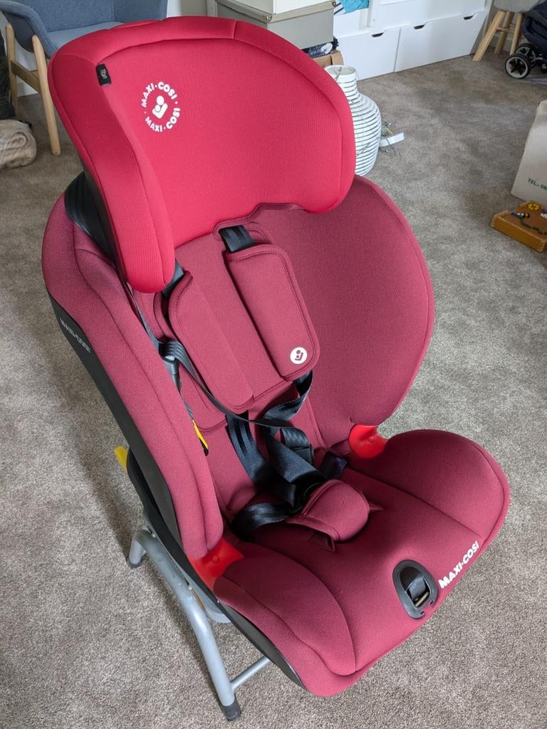 Maxi Cosi Titan Isofix autostoel 9-36kg (Zo goed als nieuw), Kinderen en Baby's, Autostoeltjes, Ophalen, Zo goed als nieuw, 9 t/m 36 kg