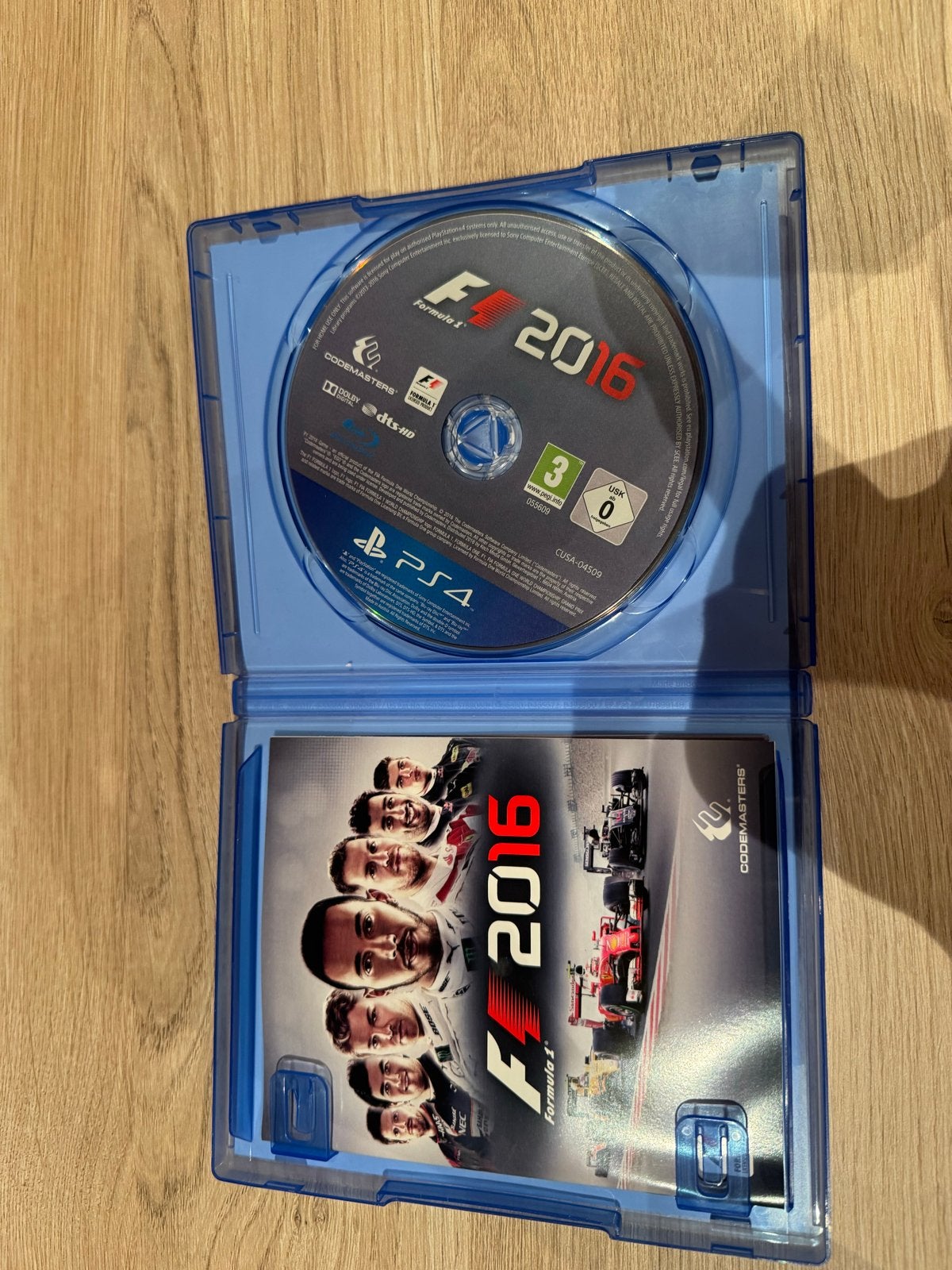 F1 2016 PS4 Limited Edition - Zo goed als nieuw, Spelcomputers en Games, Spelcomputers | Sony PlayStation Vita, Ophalen of Verzenden