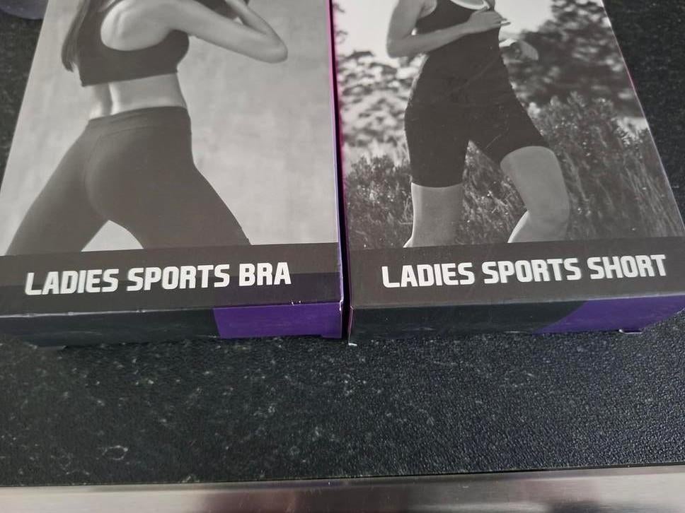 Sport bh en sportshort L, Kleding | Dames, Sportkleding, Ophalen of Verzenden, Nieuw, Zwart, Fitness of Aerobics