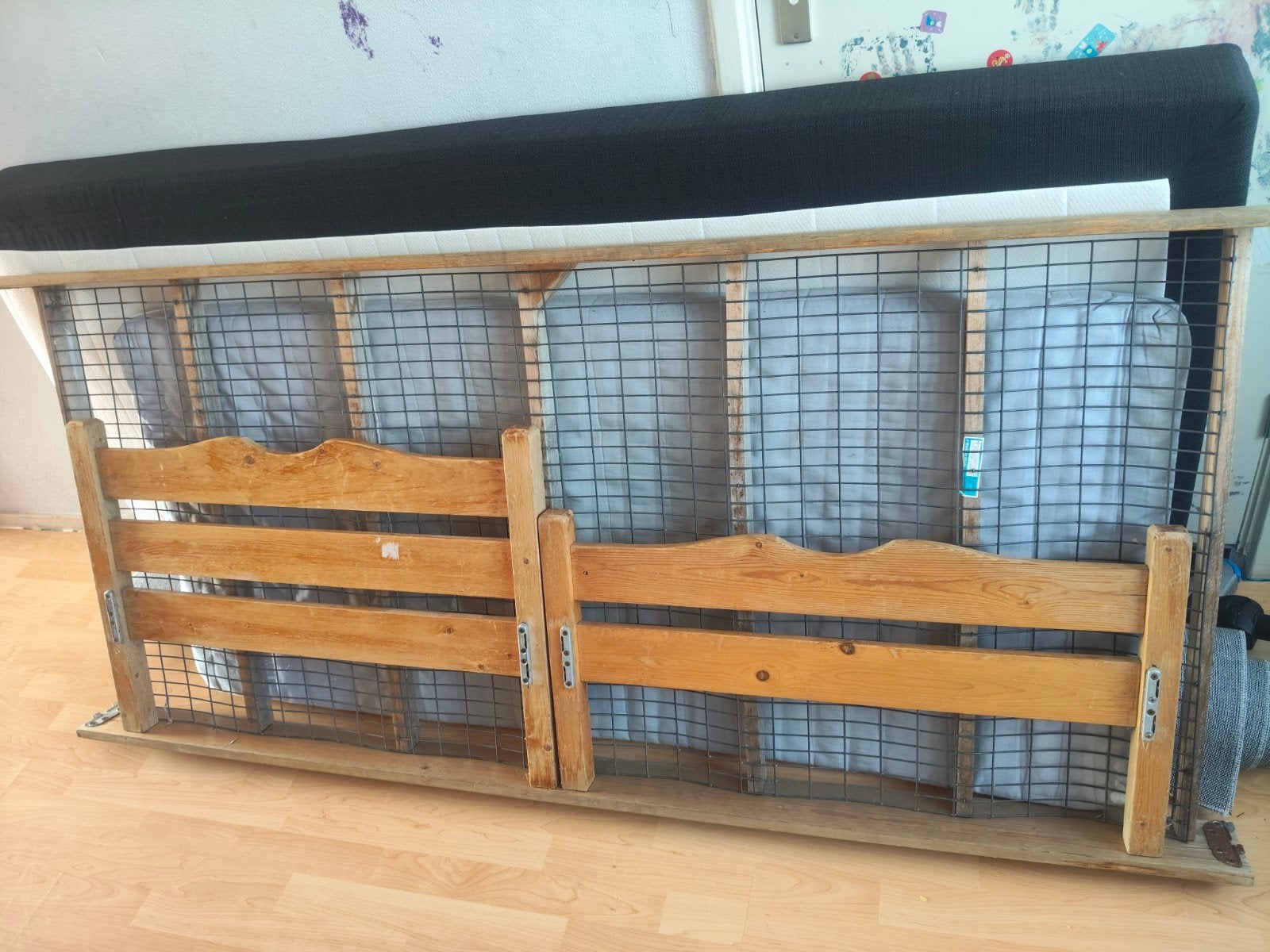 Eenpersoonsbed 190x80 cm met houten frame, Ophalen, Gebruikt, Eenpersoons, 190 cm of minder