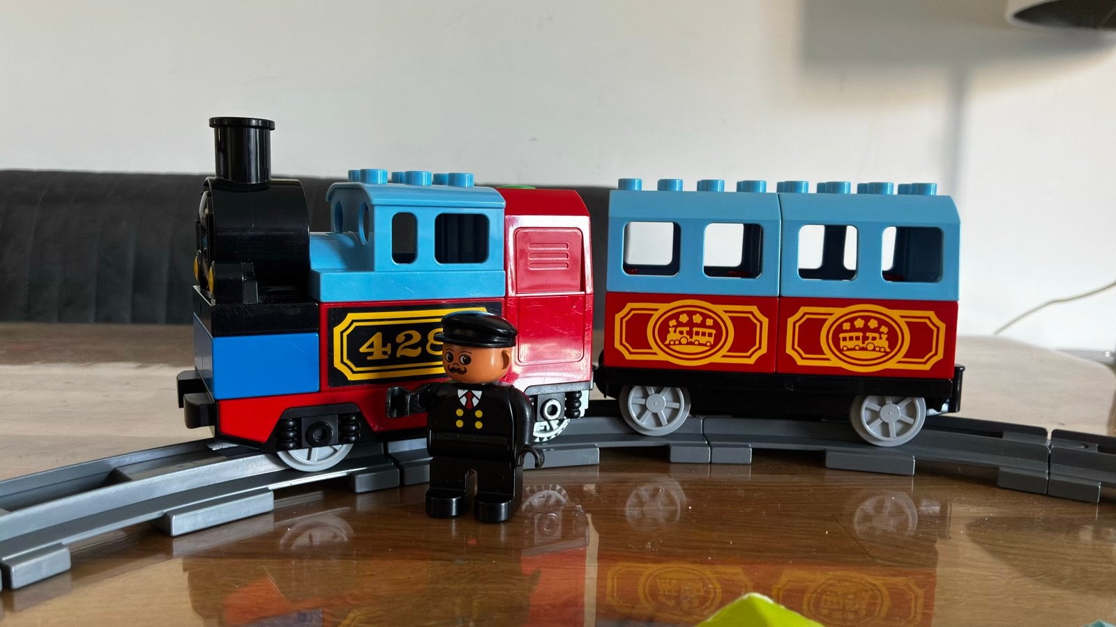 Lego Duplo Treinset met machinist en rails, Ophalen of Verzenden, Gebruikt, Overige merken