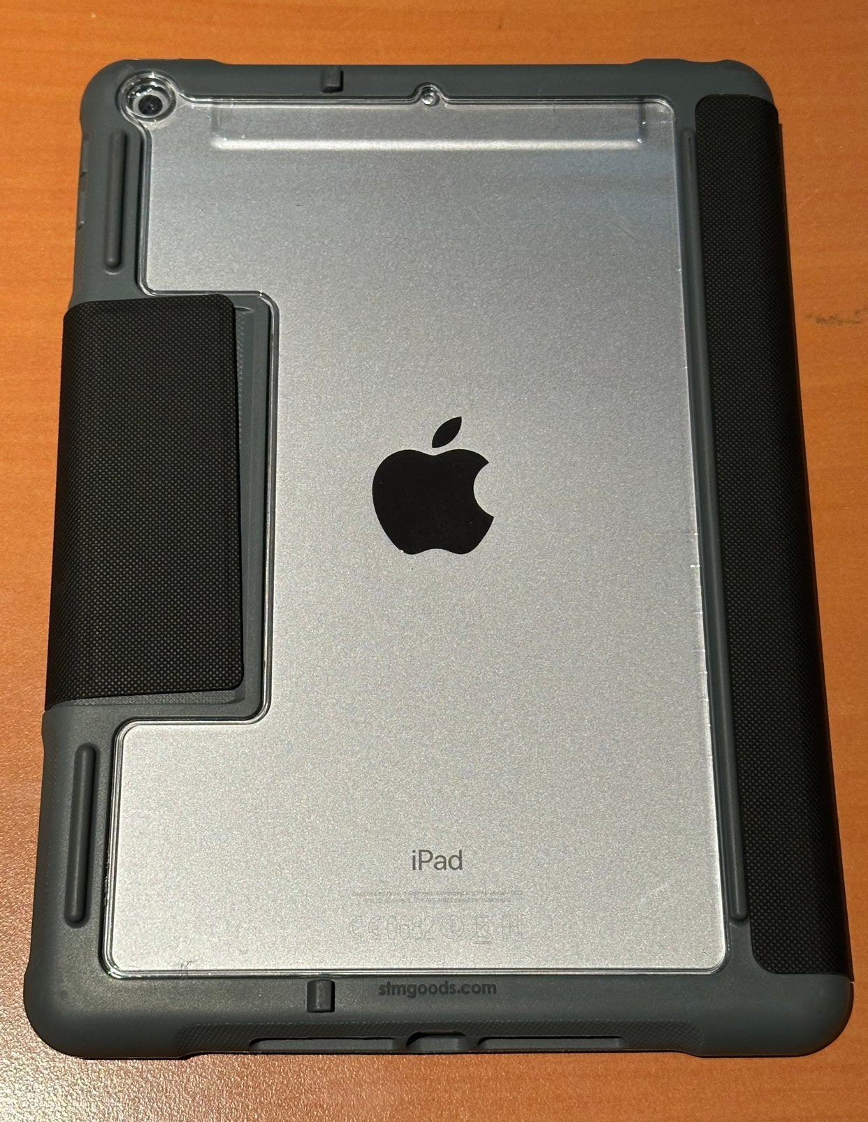 Gloednieuw Apple iPad 5e generatie 32GB Grijs + Nieuwe Hoes, Computers en Software, 32 GB, Apple iPad, Nieuw, Grijs