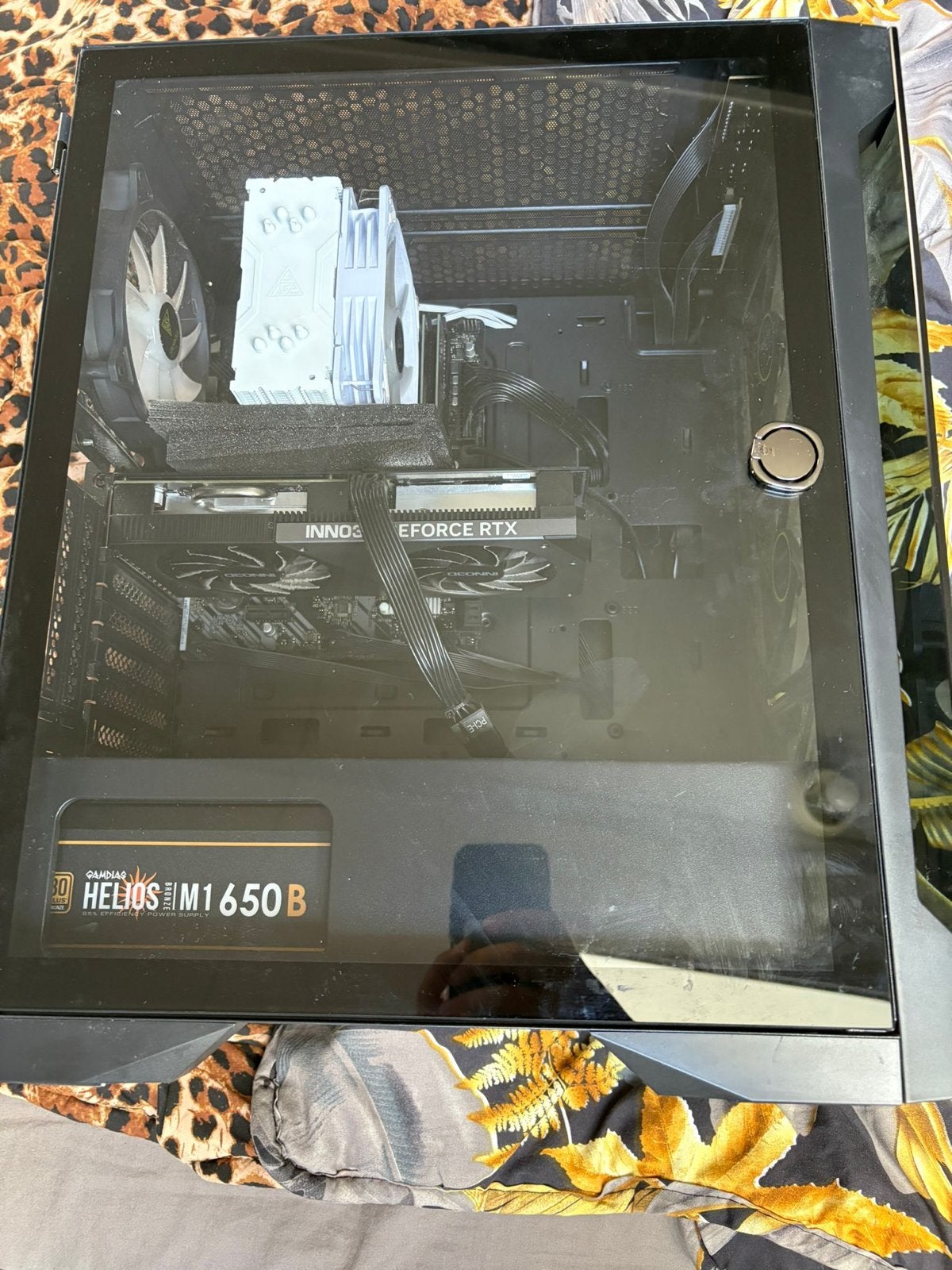 Complete Gaming PC Setup met RTX 2060, Monitor en Accessoire, Computers en Software, Desktop Pc's, Zo goed als nieuw, 2 tot 3 Ghz