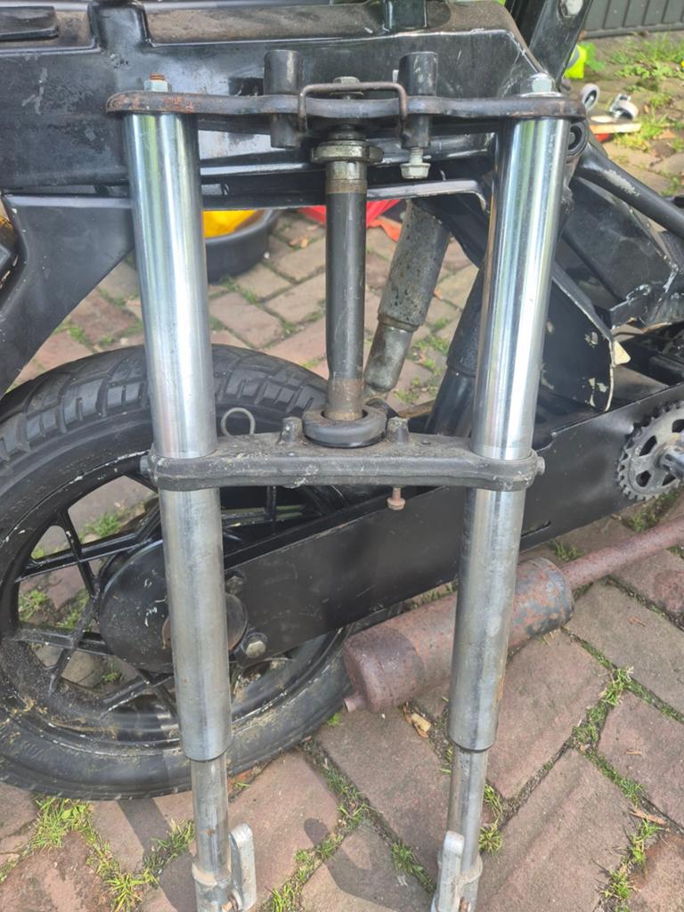 Suzuki Streetmagic Voorvork - Gebruikt, Fietsen en Brommers, Brommeronderdelen | Scooters, Ophalen of Verzenden, Gebruikt, Overige typen