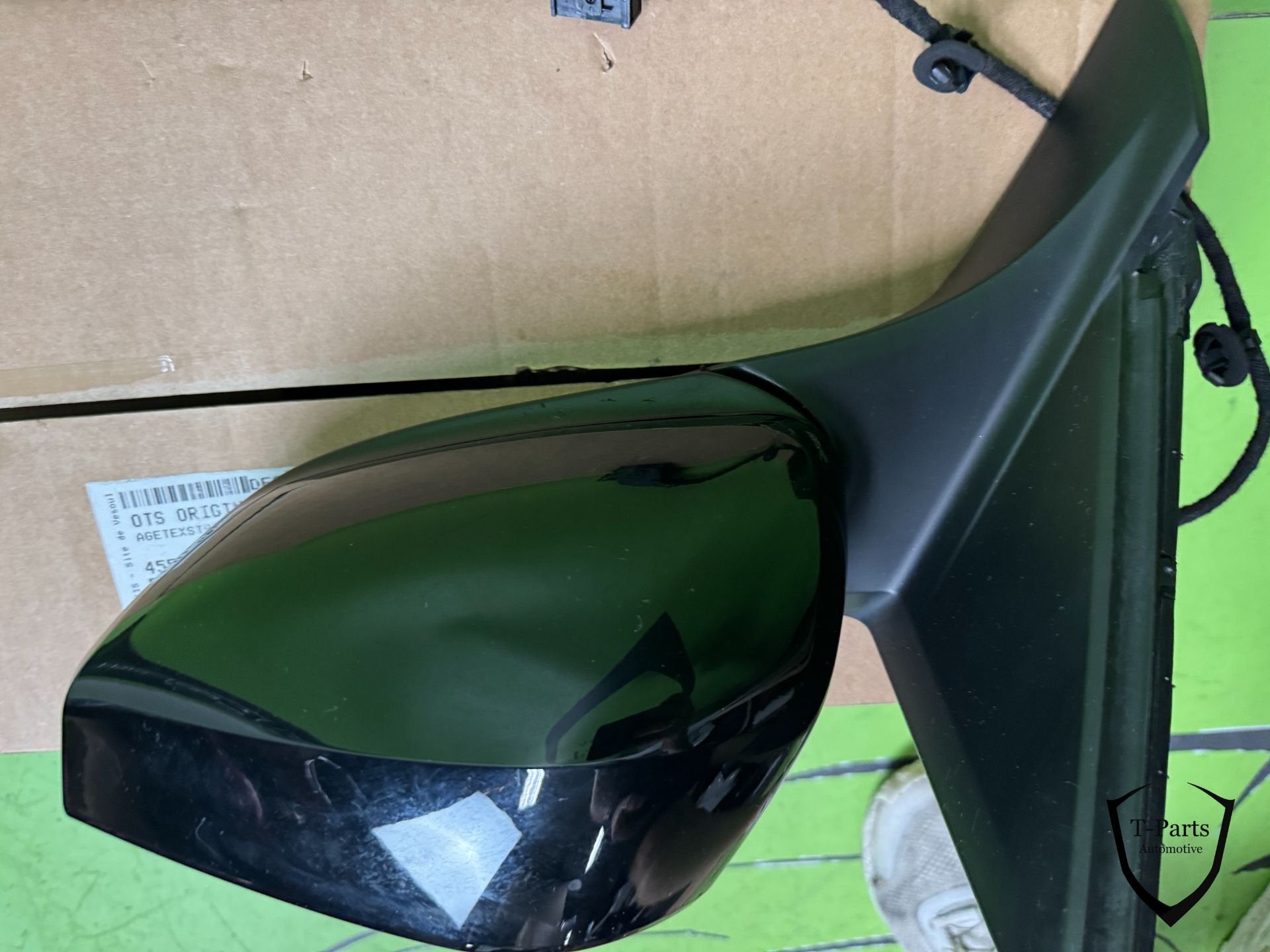 peugeot 308 408 links spiegel 986149609V buitenspiegel, Taurusavenue 1
2132 LS  Hoofddorp, NL, Gebruikt, Contact.group@renault.com