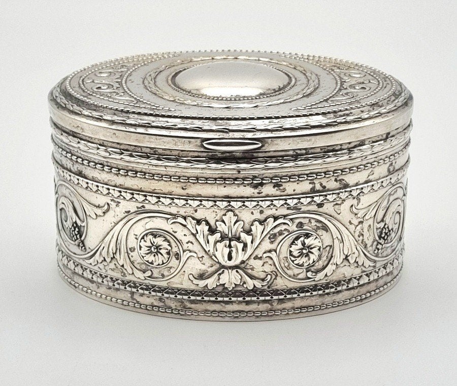832. Verzilverde dekseldoos, WMF – Jugendstil, 20e eeuw, Antiek en Kunst, Ophalen of Verzenden, Zilver