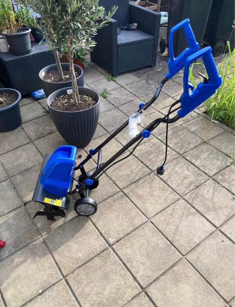 Tuinfrees te huur, Tuin en Terras, Hand-tuingereedschap, Ophalen of Verzenden