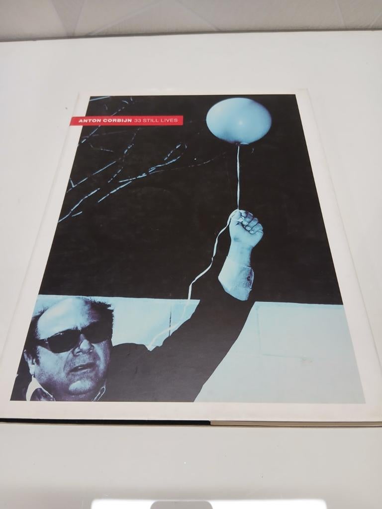 Anton Corbijn  33 still lives, Boeken, Ophalen of Verzenden, Gelezen, Fotografen, Anton Corbijn