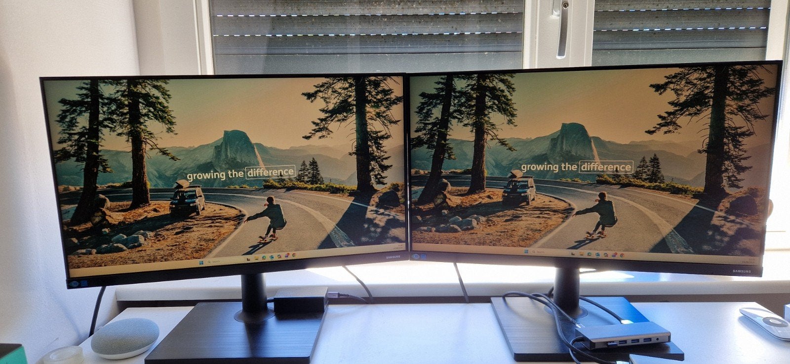 2 x Samsung F24T450FQU 24 inch Full HD IPS Monitor, Computers en Software, Monitoren, Ophalen, IPS, In hoogte verstelbaar, Full HD