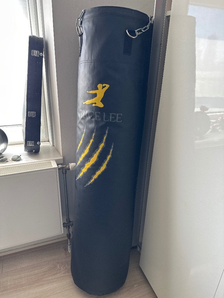 Bruce Lee Heavy Punching Bag / bokszak, Ophalen, Zo goed als nieuw, Bokszak
