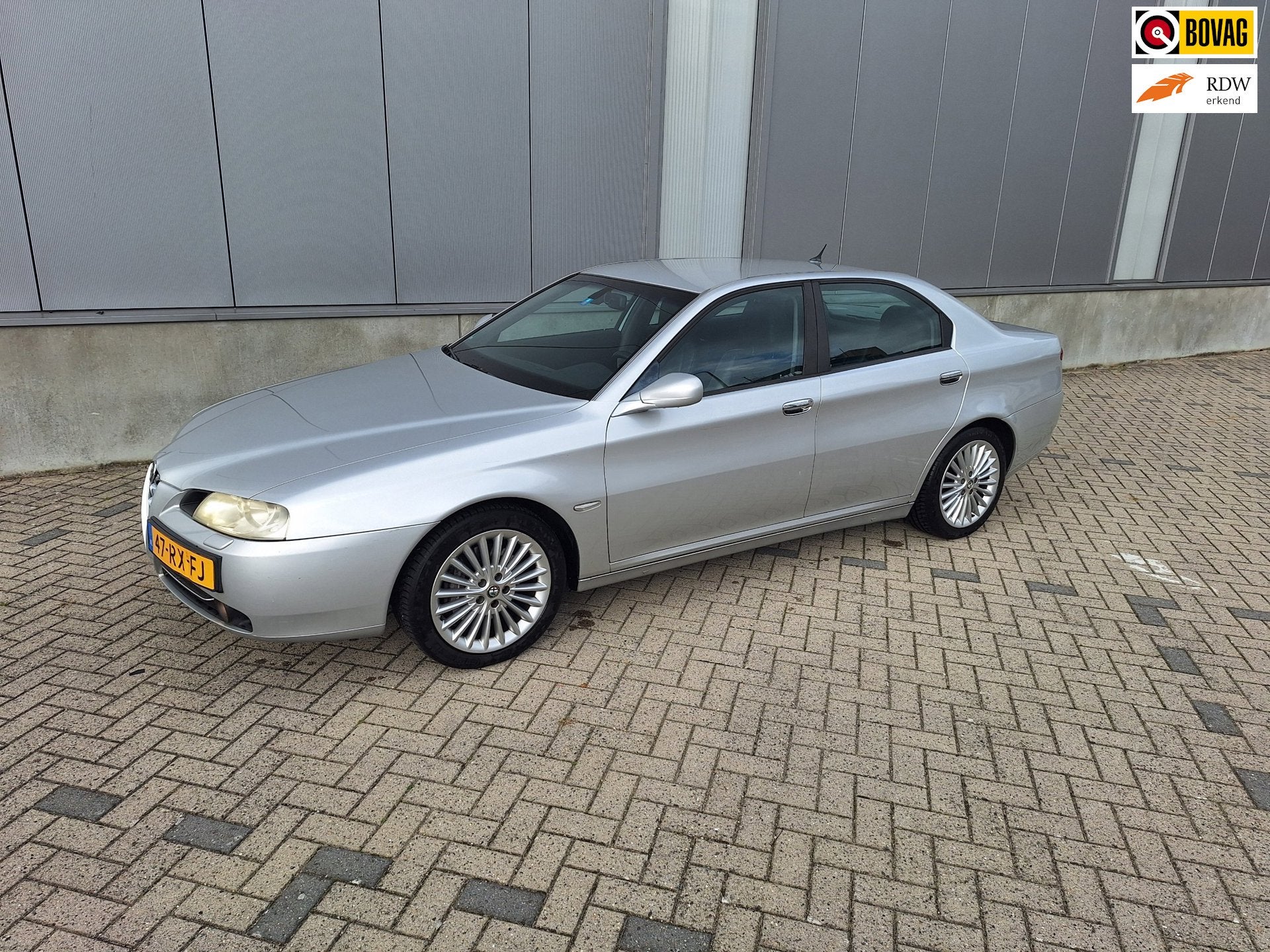 Alfa Romeo 166 3.2 V6 Distinctive, Auto's, Voorwielaandrijving, Gebruikt, Zwart, Leder