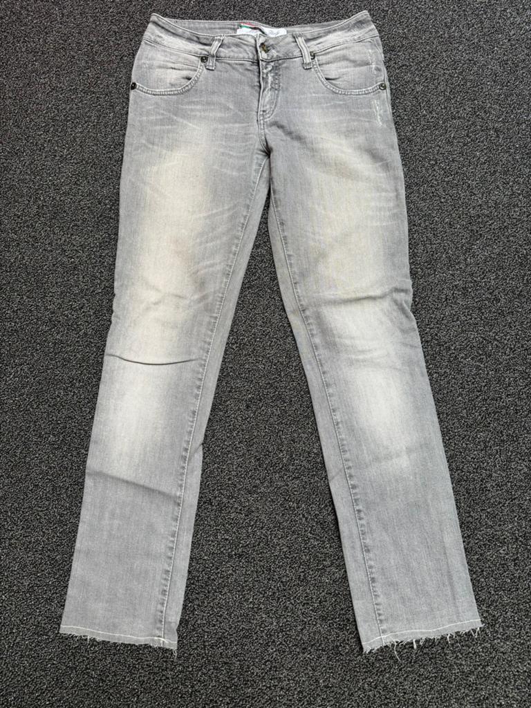 Grijze spijkerbroek van MET Jeans maat 28, Ophalen of Verzenden, Zo goed als nieuw, Grijs, W28 - W29 (confectie 36)