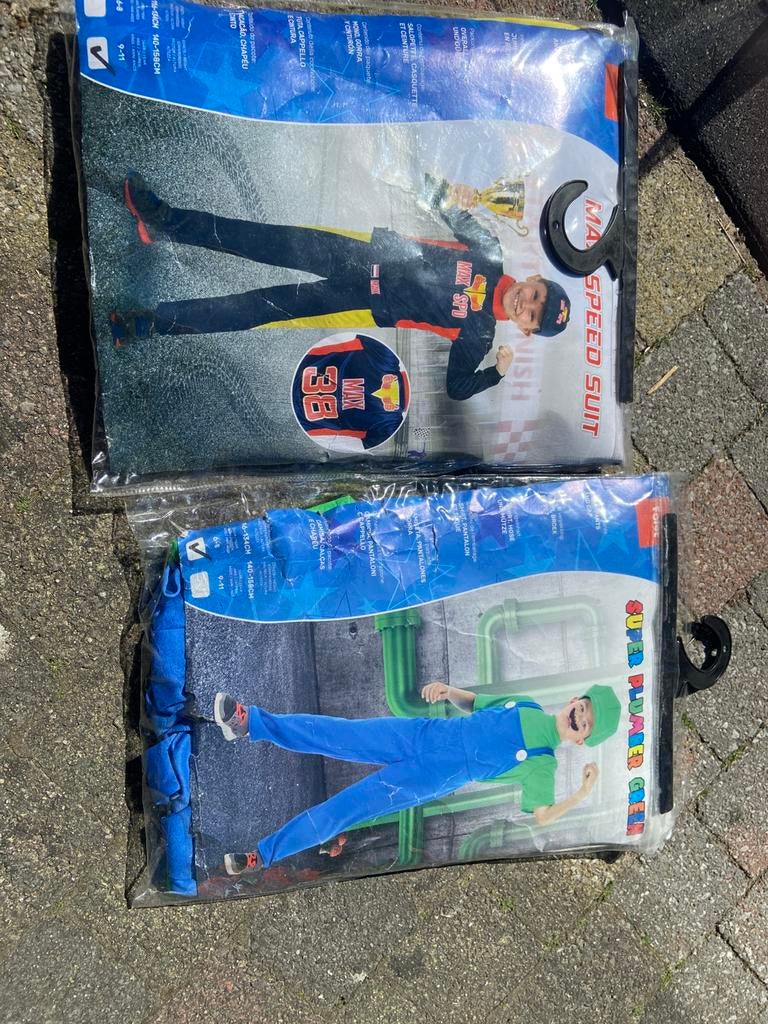 Verkleedpak Verstappen en Mario Nieuw!, Ophalen of Verzenden, Zo goed als nieuw