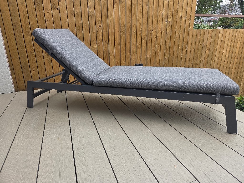 Ligbed / ligbank 200 cm incl kussen Intratuin Aren antraciet, Ophalen, Zo goed als nieuw, Aluminium, Verstelbaar