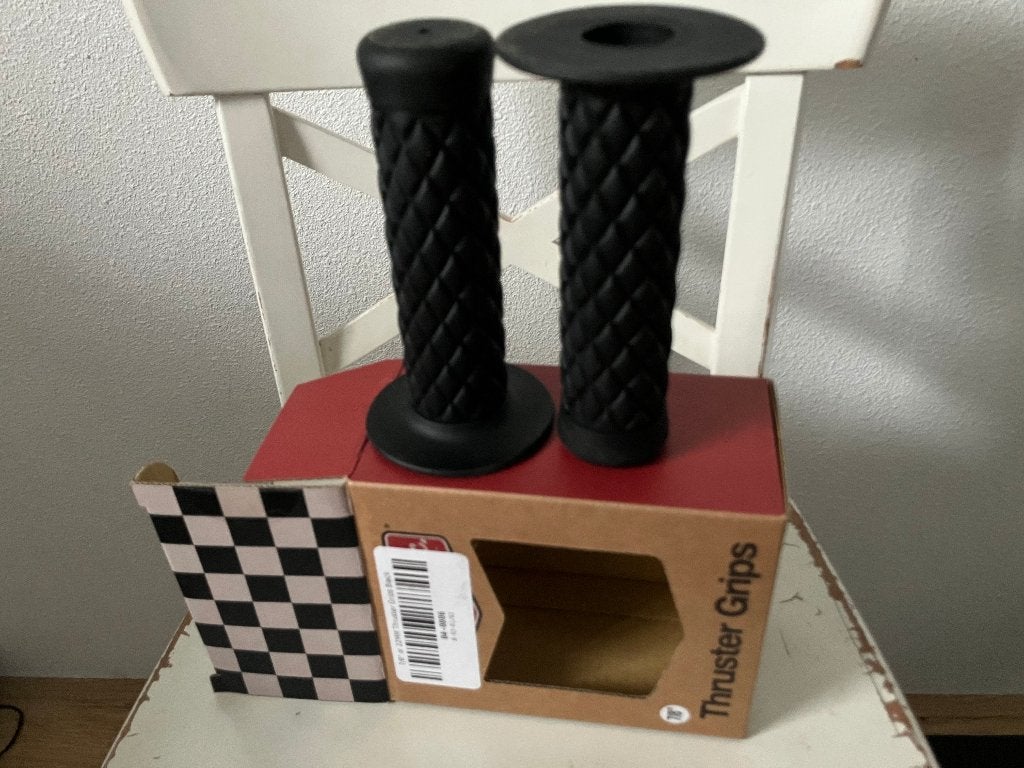 Biltwell Thruster Grips nieuw zwart 22mm / 7/8", Ophalen of Verzenden, Nieuw