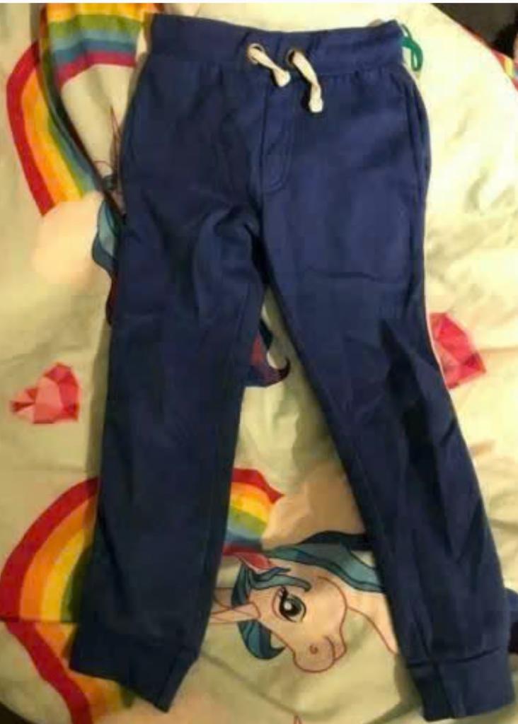 blauwe sportbroek joggingbroek in maat 110/116., Kinderen en Baby's, Kinderkleding | Maat 110, Ophalen, Zo goed als nieuw, Jongen