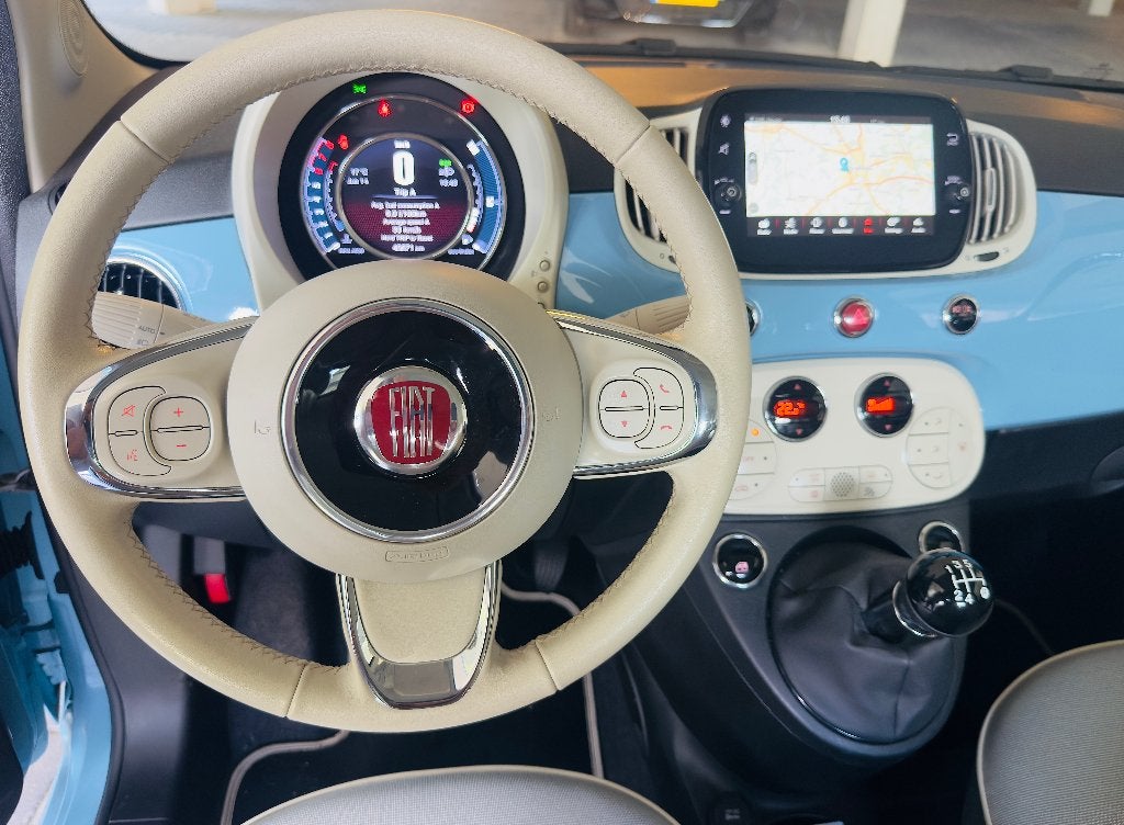 Fiat 500 Twinair Turbo Eco 85pk 2019 Blauw, Auto's, Voorwielaandrijving, Stof, 40 €/maand, Beige