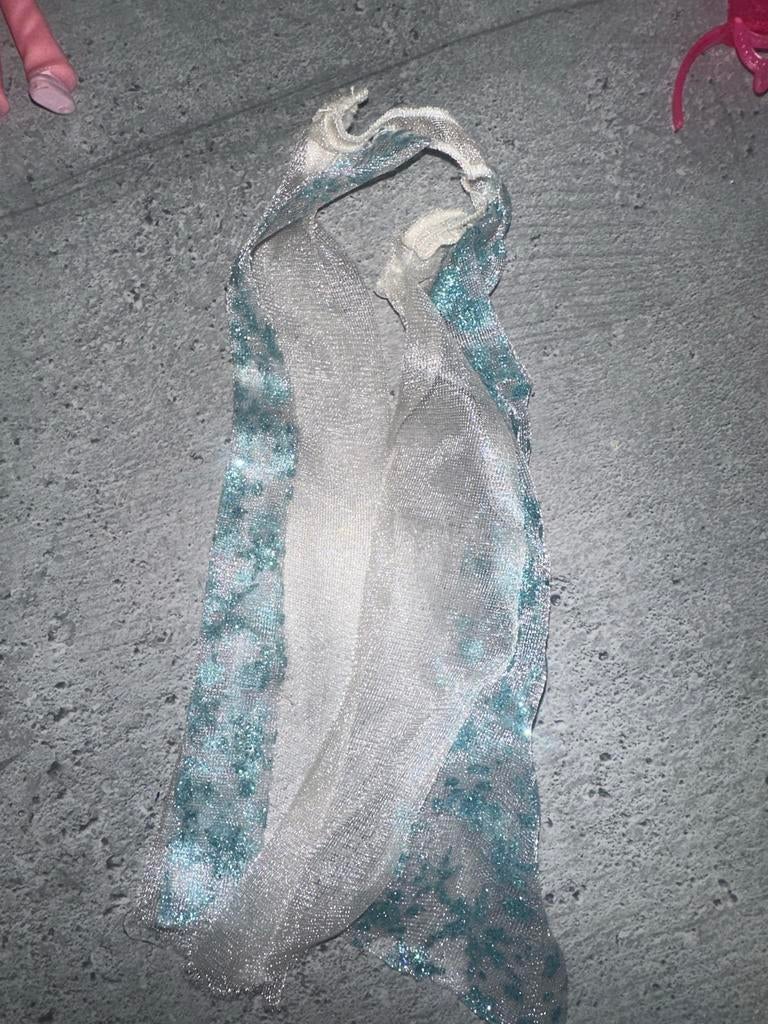 500 elsa Barbie pop kleding - Glanzende sjaal/stola, Ophalen of Verzenden, Gebruikt