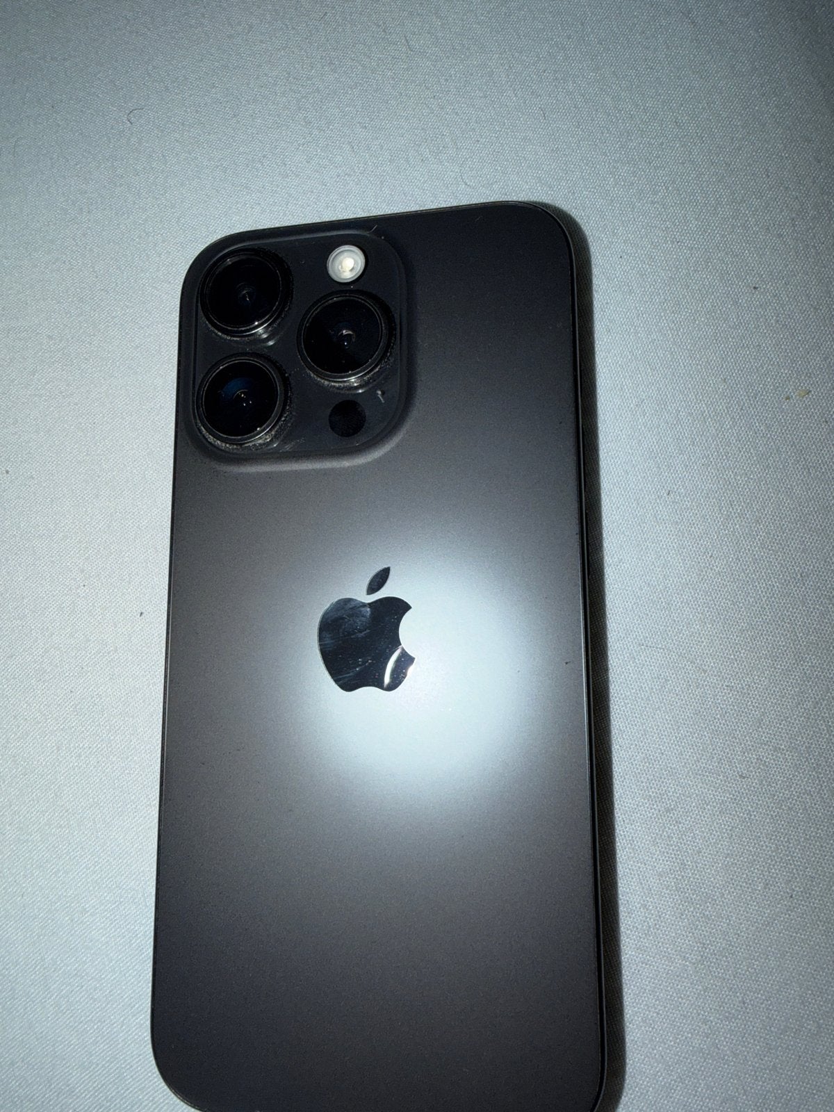 Zo goed als nieuwe iPhone 15 Pro -, Zo goed als nieuw, Zonder simlock, Grijs, Zonder abonnement
