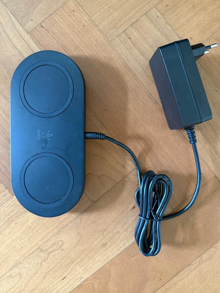 Belkin draadloze oplader voor 2 apparaten, Ophalen of Verzenden, Zo goed als nieuw, Apple iPhone
