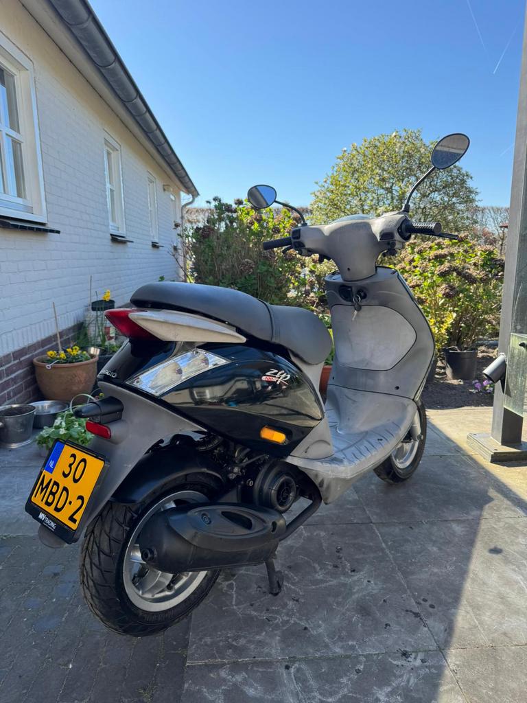 ⭐️Piaggio zip 100cc 4 takt a1 nette staat 15174 km⭐️, Ophalen of Verzenden, Zo goed als nieuw, Benzine, Overige modellen