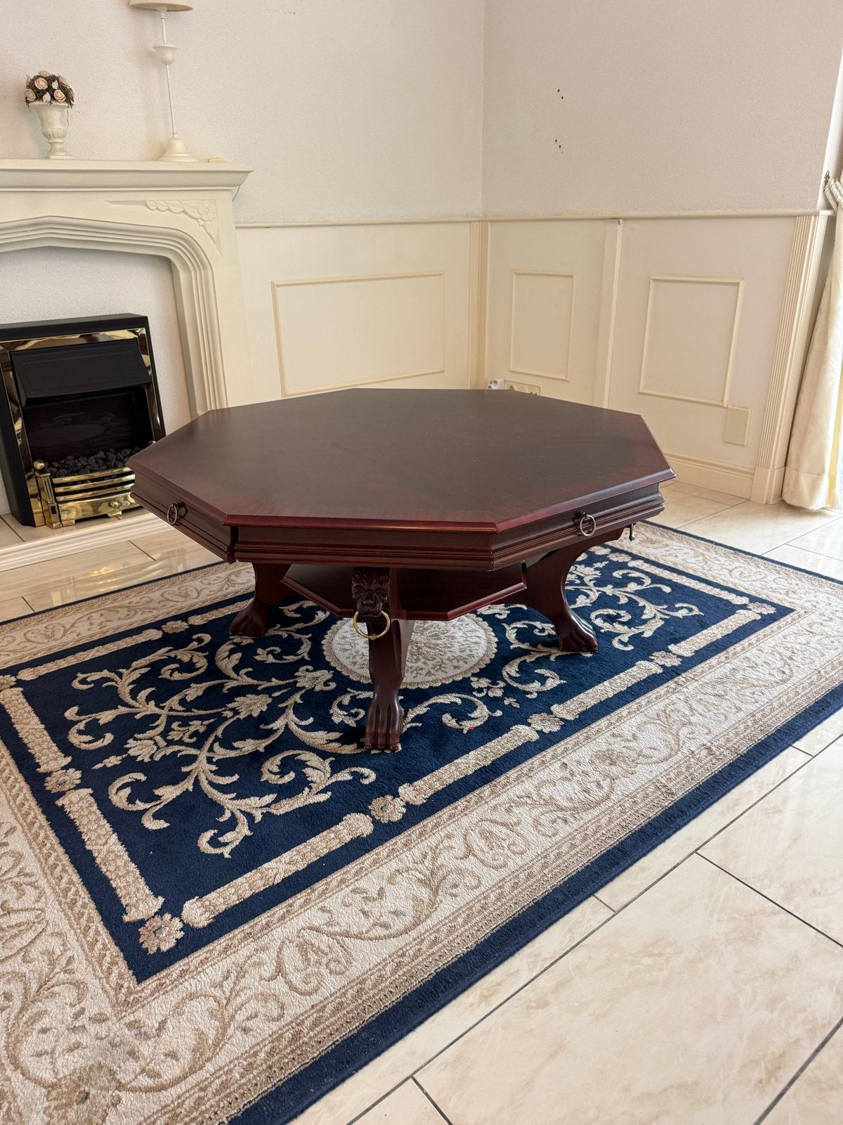 Mahonie Salon Tafel met Mooie Details, 50 – 75, Gebruikt, Overige vormen, Overige houtsoorten